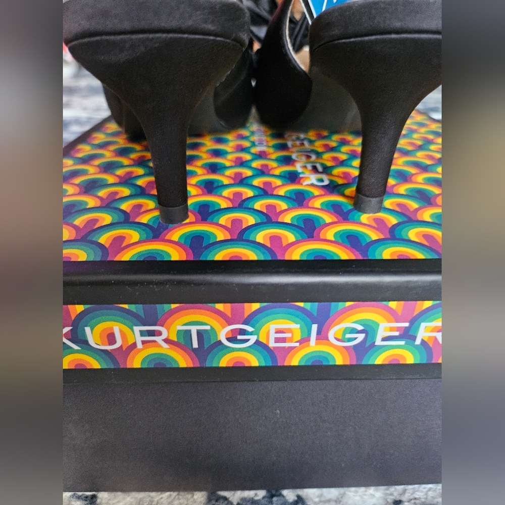 Elegant Black Slingback Heels with Bow FRENCH CONNECTION - Picture 2 of 4